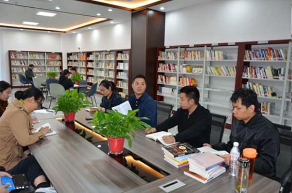 【春意正濃沐書香 享閱時光話成長】一滕集團組織開展世界讀書日讀書分享活動