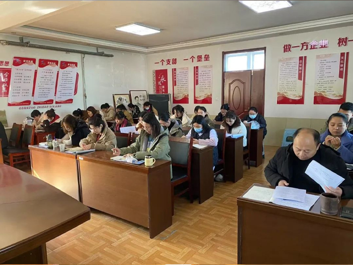 【聚智謀遠 再譜新篇】寧陽一滕醫(yī)藥公司召開2025年度經(jīng)營工作推進會